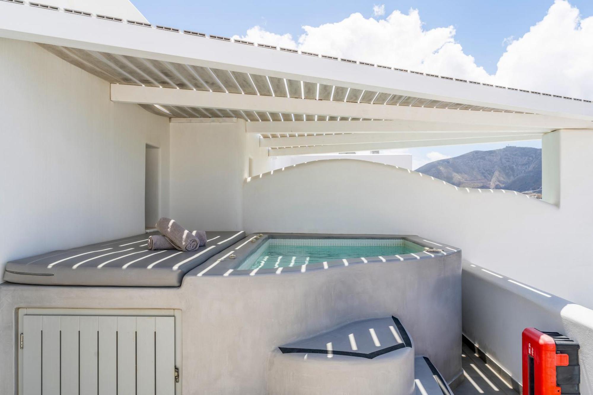 Marvarit Suites Messaria  Luaran gambar