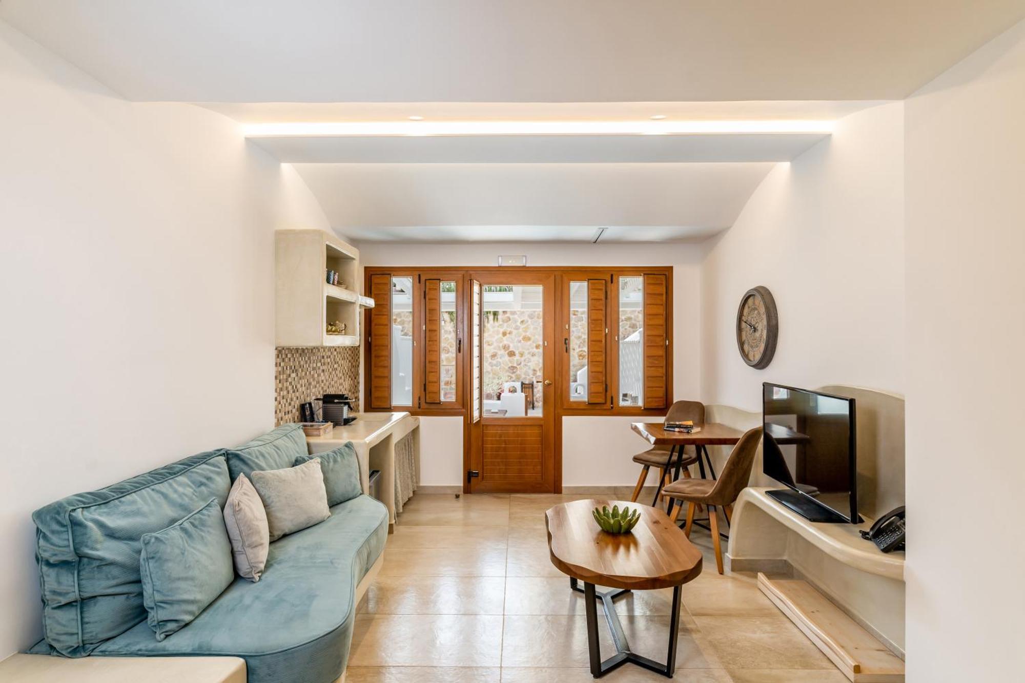 Marvarit Suites Messaria  Bilik gambar